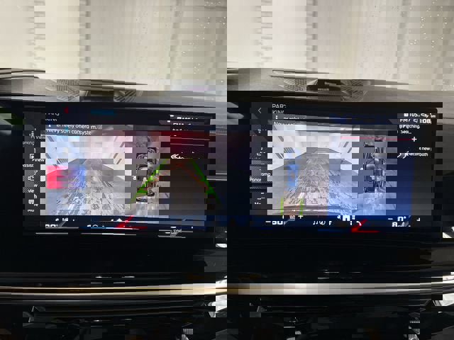 Used 2024 BMW X7 M60i image 15