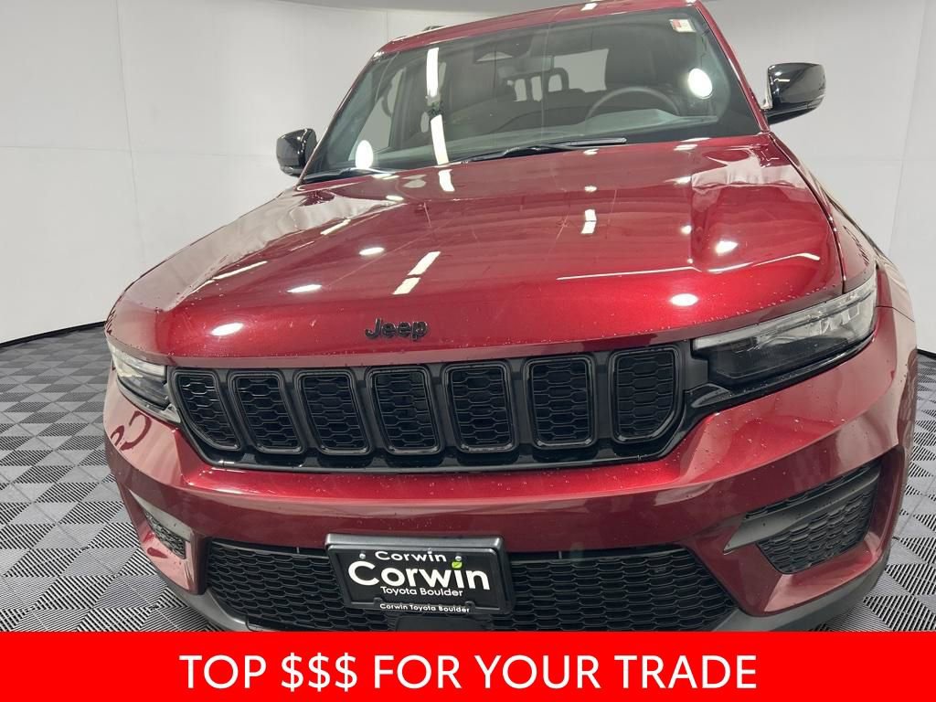Used 2024 Jeep Grand Cherokee Altitude AWD/4WD video 2