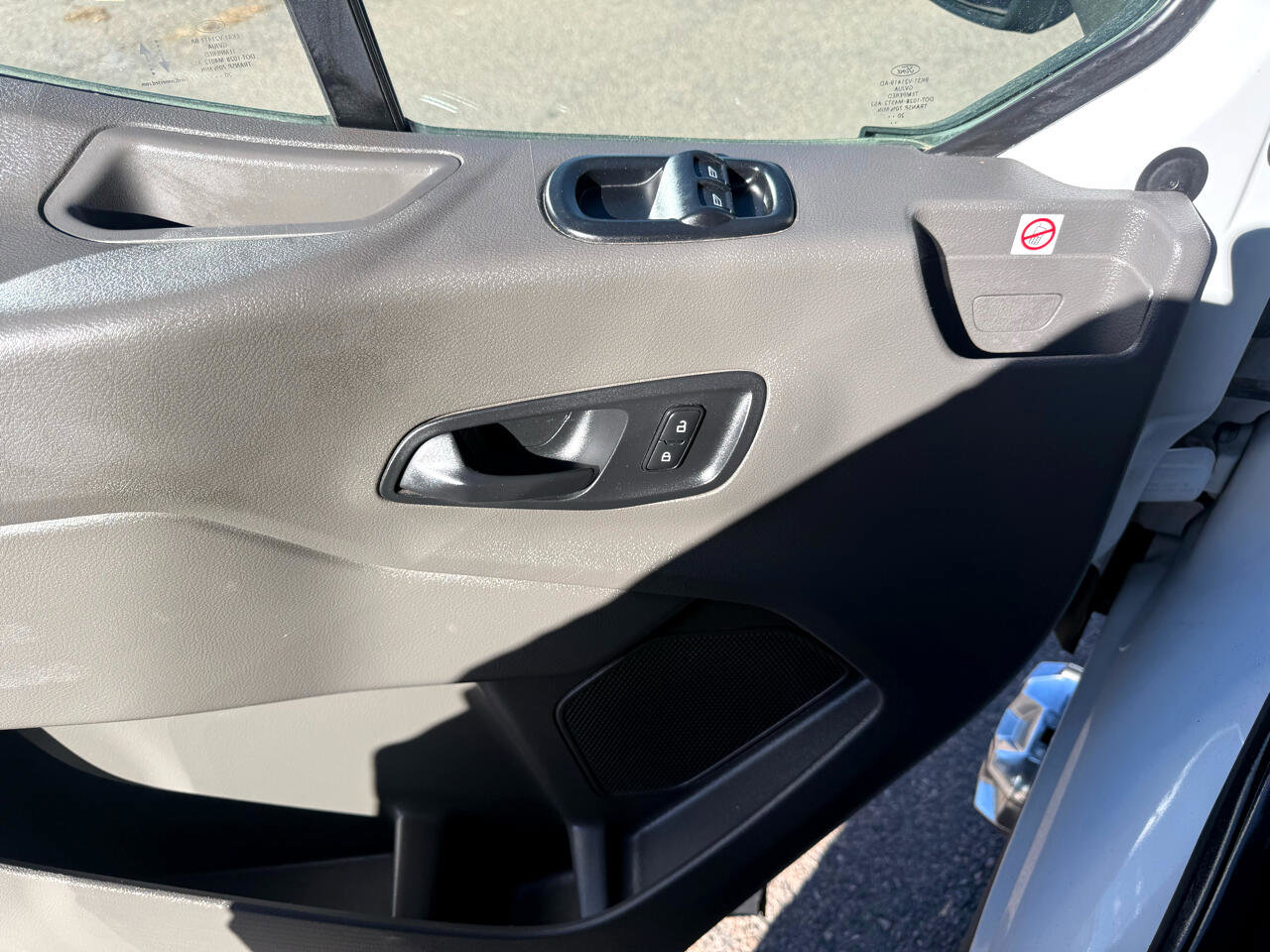 Used 2020 Ford Transit 350 XLT image 12