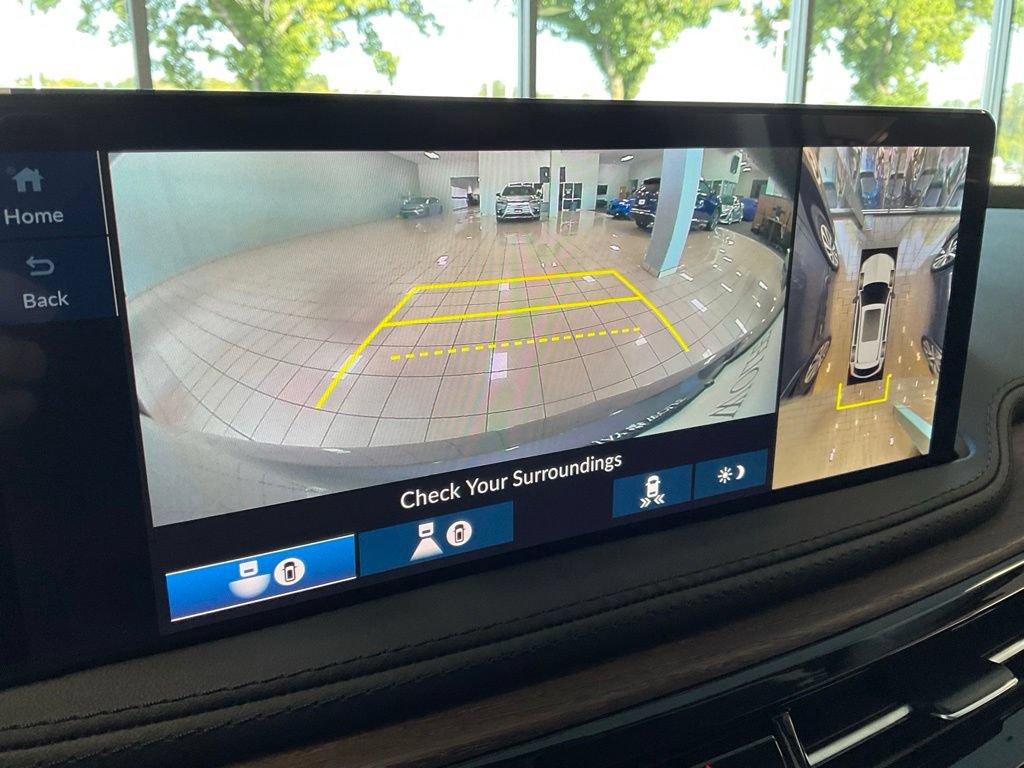 Certified 2026 Acura MDX w/ Advance Package AWD/4WD image 18