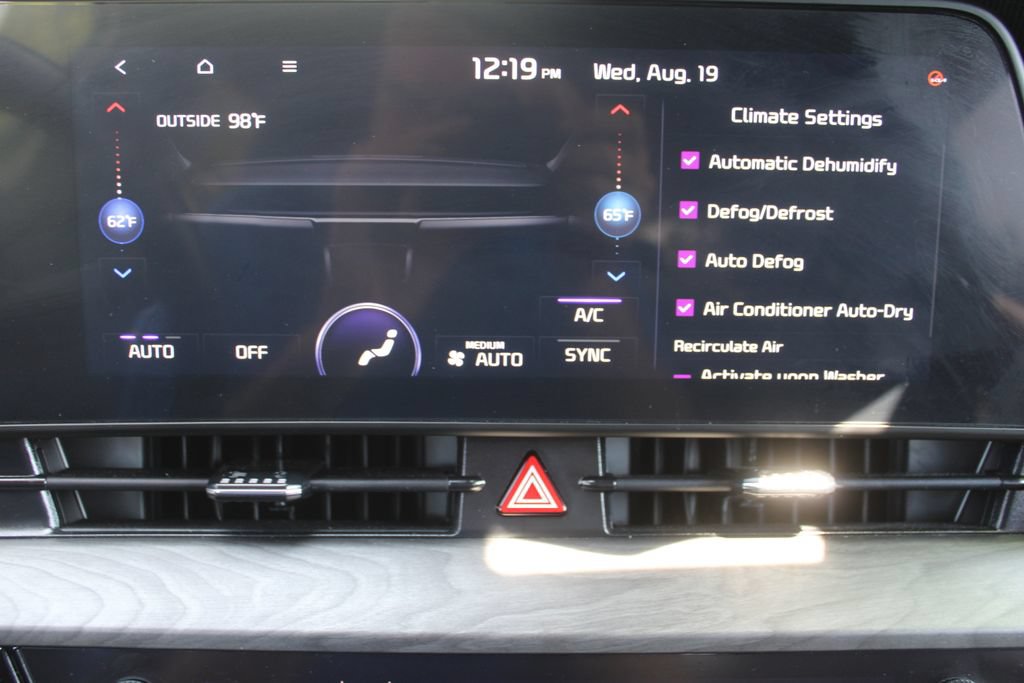 Certified 2025 Kia Sportage X-Line w/ Premium Package AWD/4WD image 44
