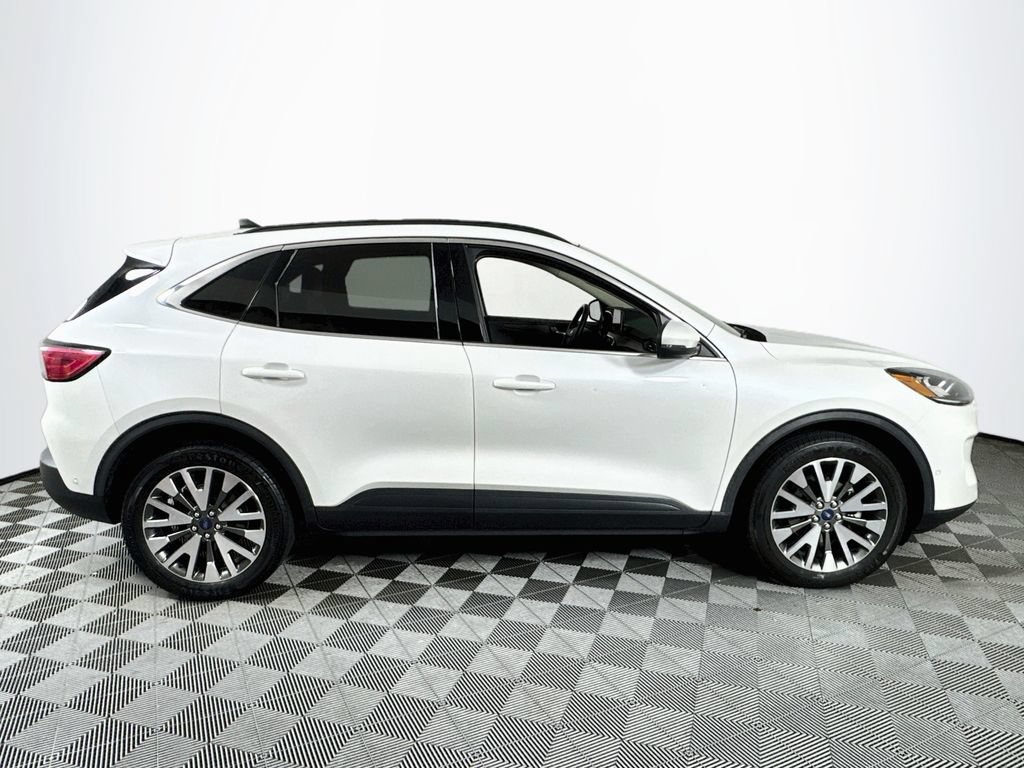 Used 2020 Ford Escape Titanium AWD/4WD image 8