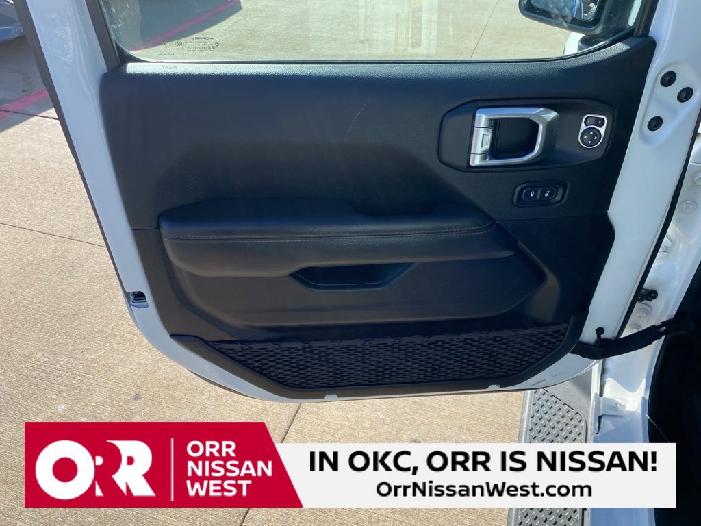 Used 2023 Jeep Gladiator Overland image 13