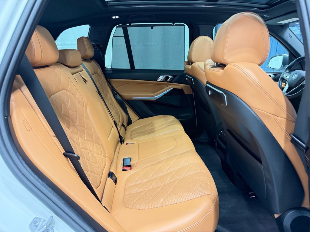 Certified 2024 BMW X5 xDrive50e image 27