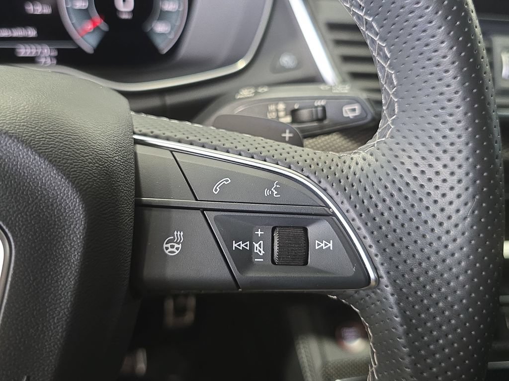 Used 2023 Audi SQ5 Prestige w/ Prestige Package AWD/4WD image 18