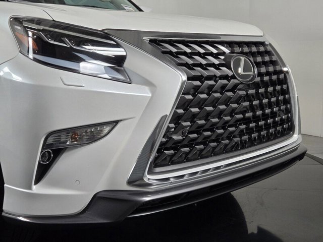 Certified 2023 Lexus GX 460 Premium w/ Accessory Package AWD/4WD image 8