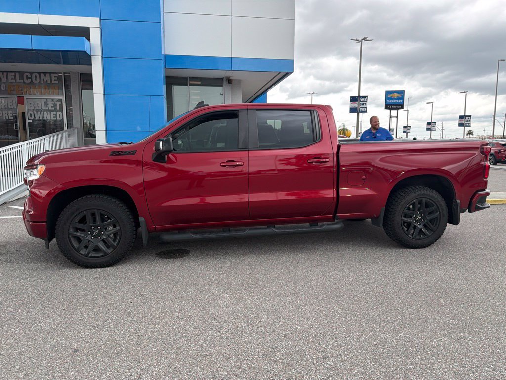Used 2023 Chevrolet Silverado 1500 RST AWD/4WD image 3