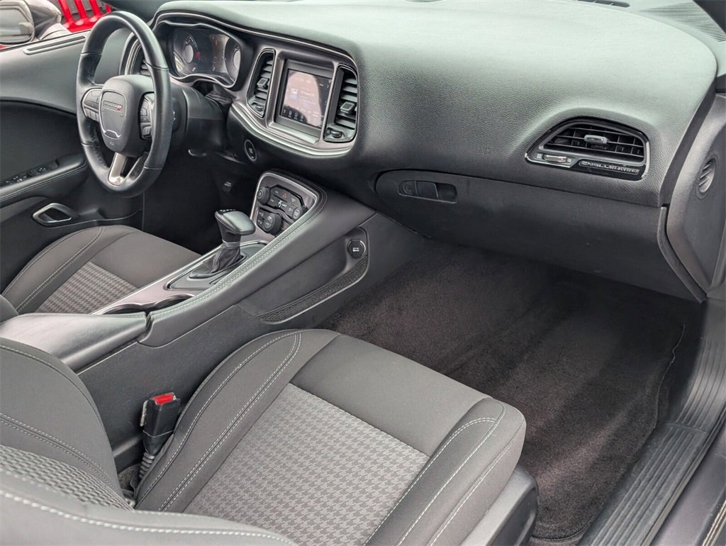 Used 2019 Dodge Challenger SXT w/ Blacktop Package image 15