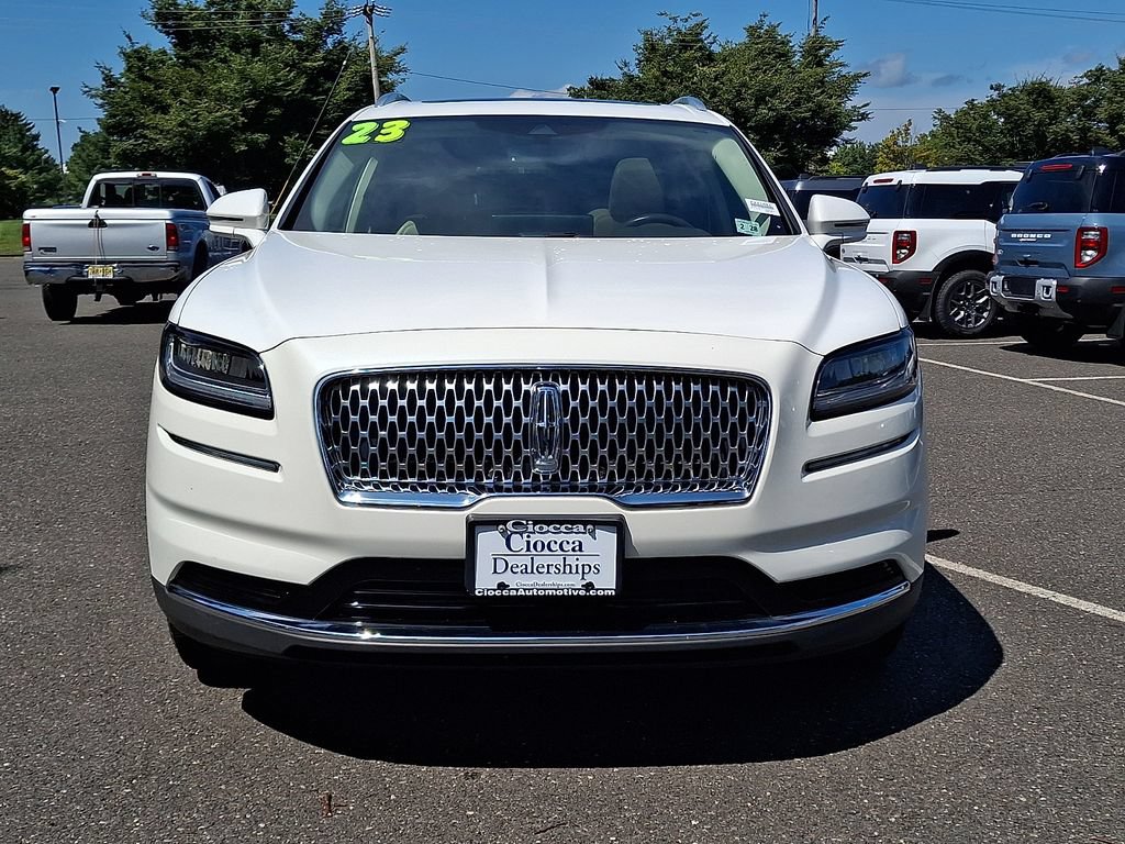 Used 2023 Lincoln Nautilus Reserve AWD/4WD image 5