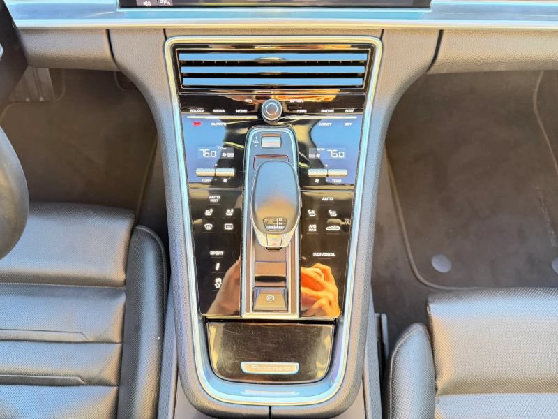 Used 2018 Porsche Panamera 4 AWD/4WD image 25