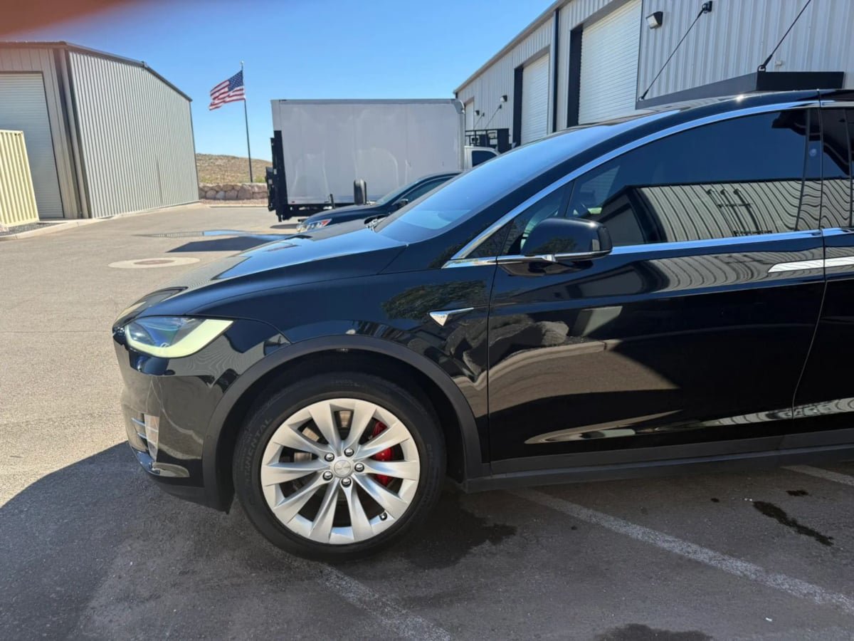 Used 2019 Tesla Model X Performance AWD/4WD image 3