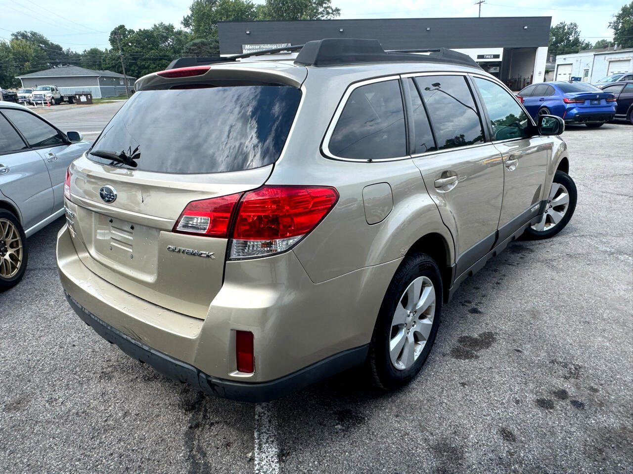 Used 2010 Subaru Outback 2.5i Premium image 5