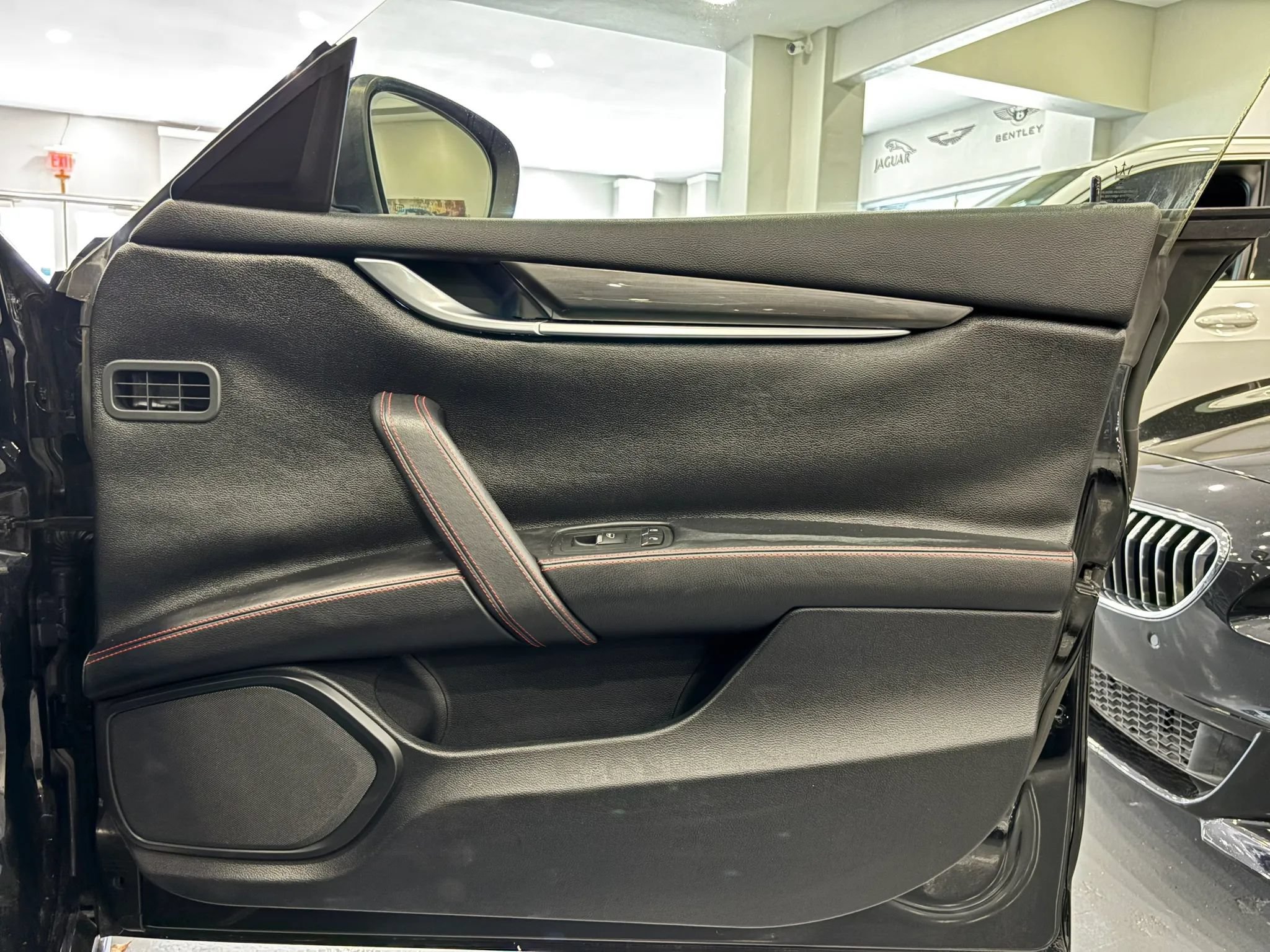 Used 2017 Maserati Ghibli RWD image 42