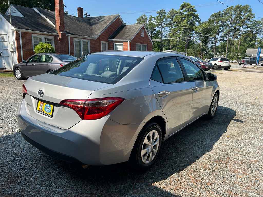 Used 2019 Toyota Corolla L FWD image 6