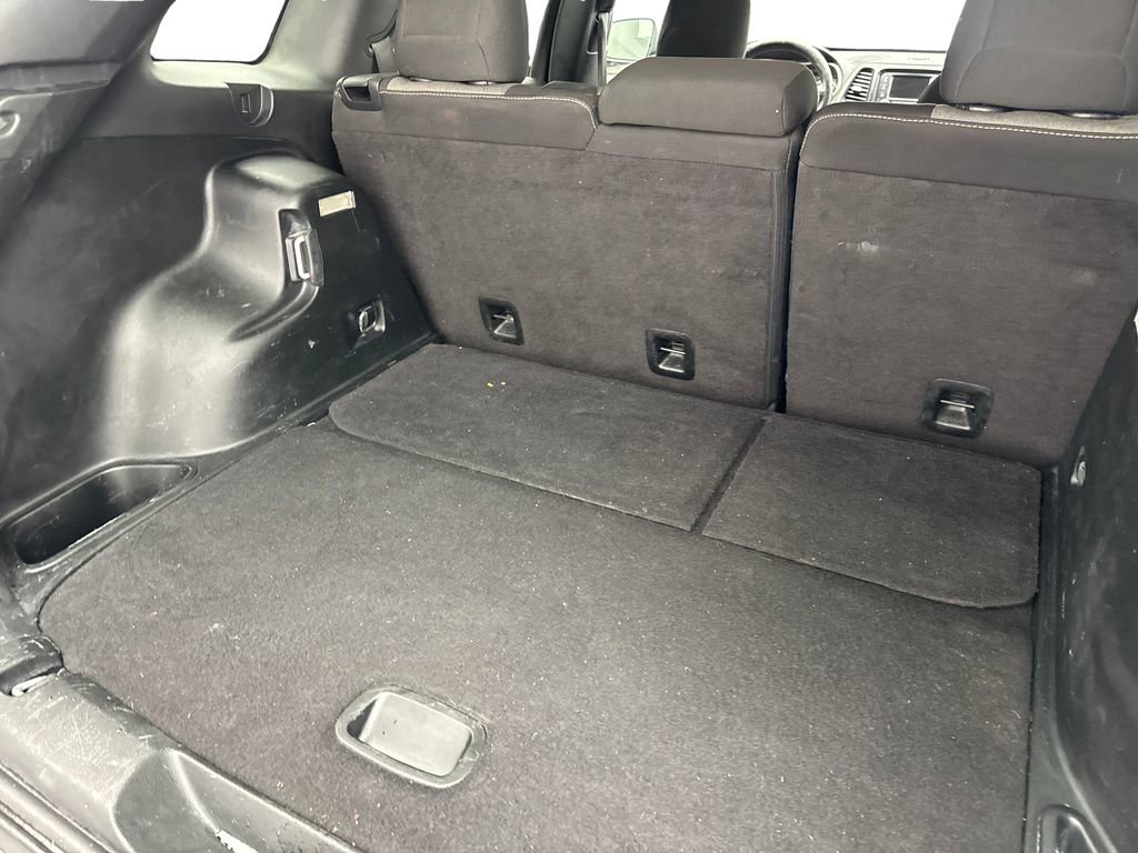Used 2017 Jeep Cherokee Sport image 75