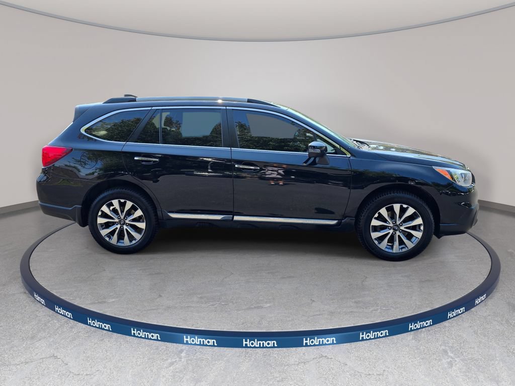 Used 2017 Subaru Outback 2.5i Touring w/ Popular Package #5A AWD/4WD image 4
