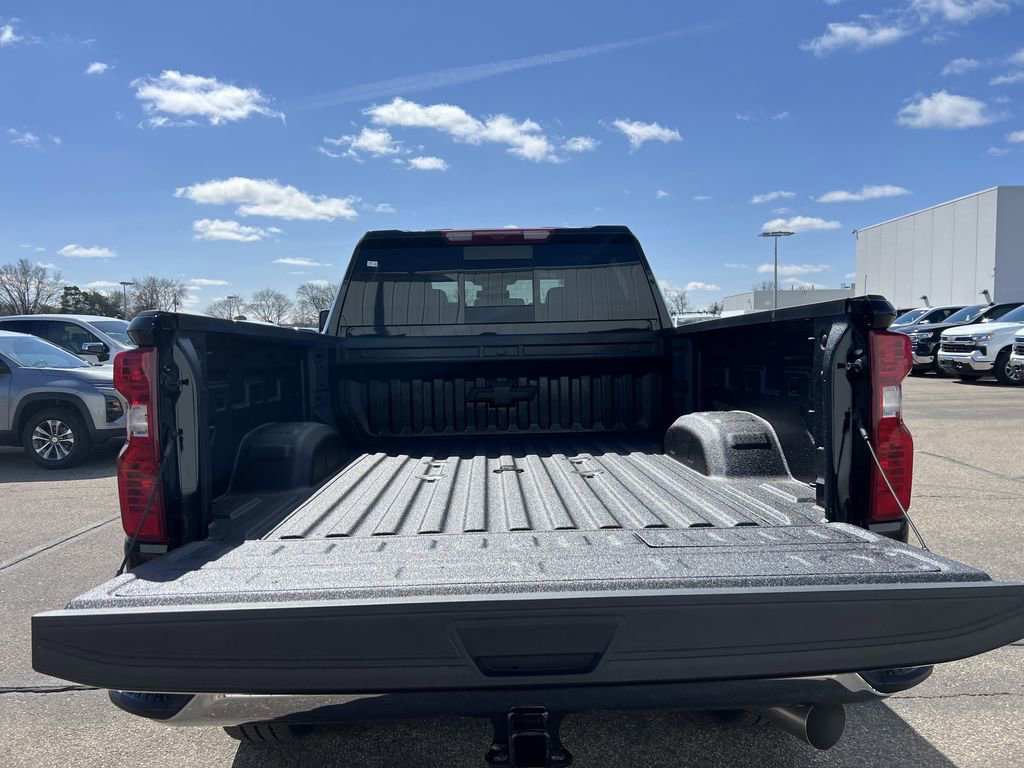 New 2026 Chevrolet Silverado 3500 LT image 10