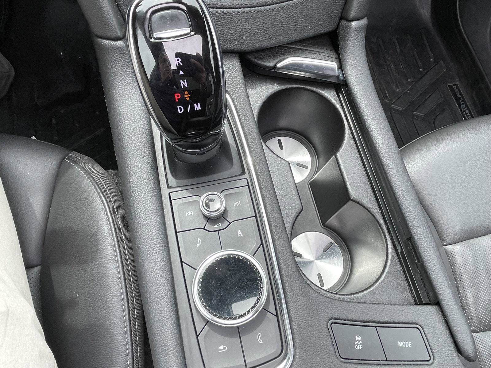 Used 2020 Cadillac XT6 Premium Luxury AWD/4WD image 18