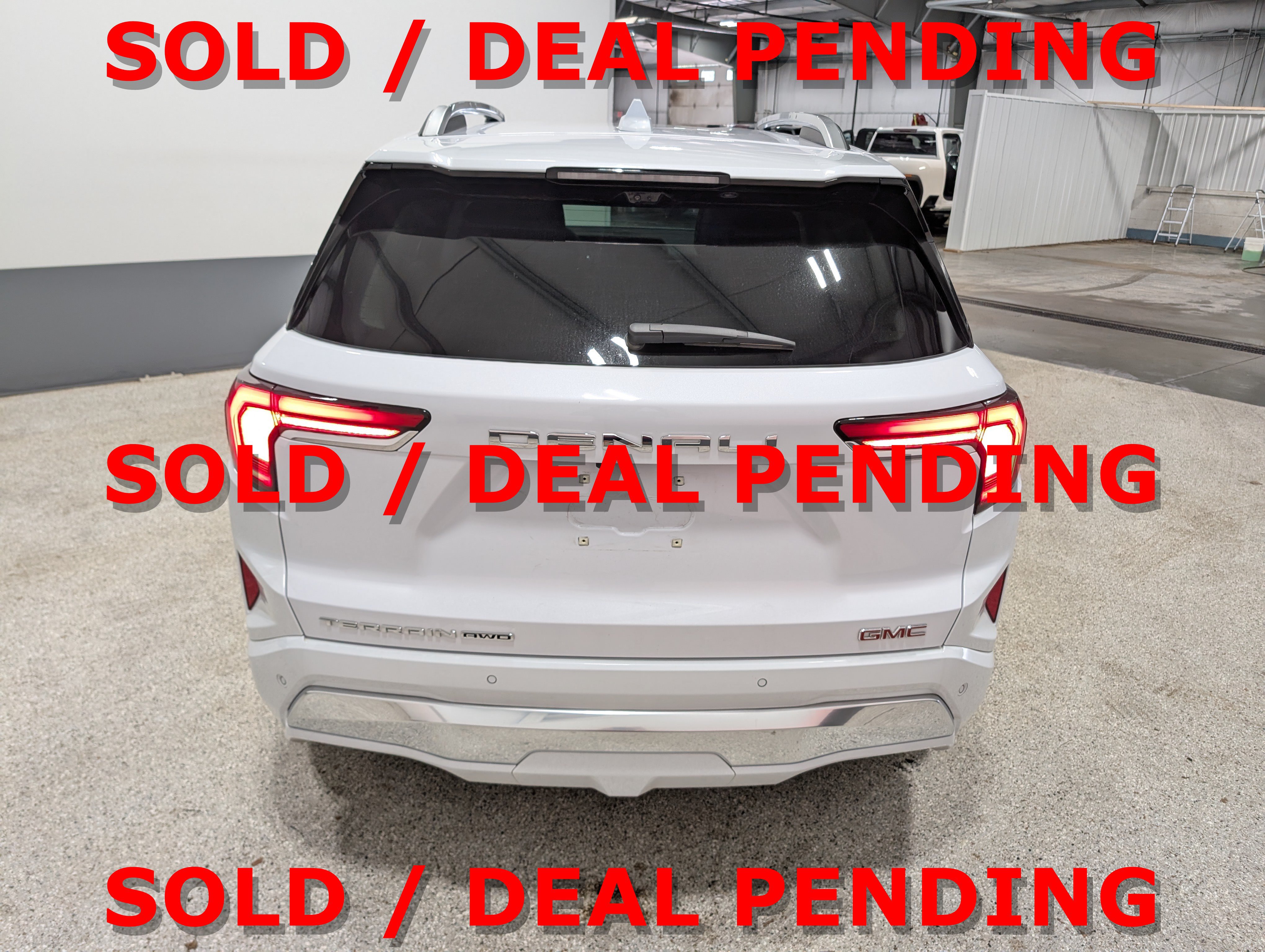 Used 2026 GMC Terrain Denali AWD/4WD image 4