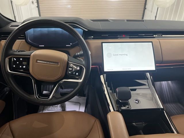 Used 2025 Land Rover Range Rover Sport SE image 17