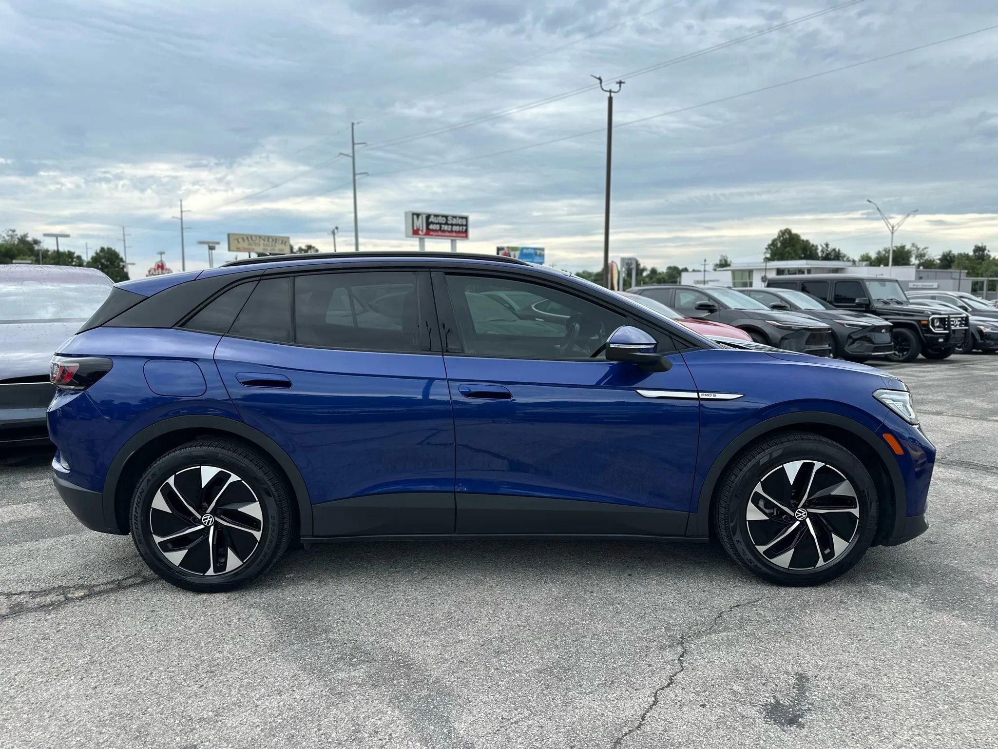Used 2021 Volkswagen ID.4 Pro S image 5