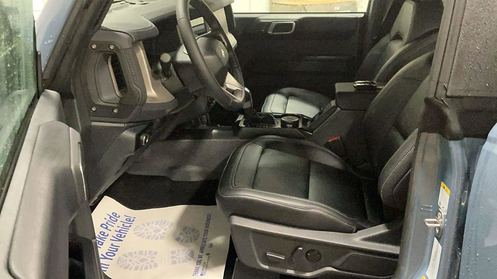 New 2025 Ford Bronco Outer Banks image 8