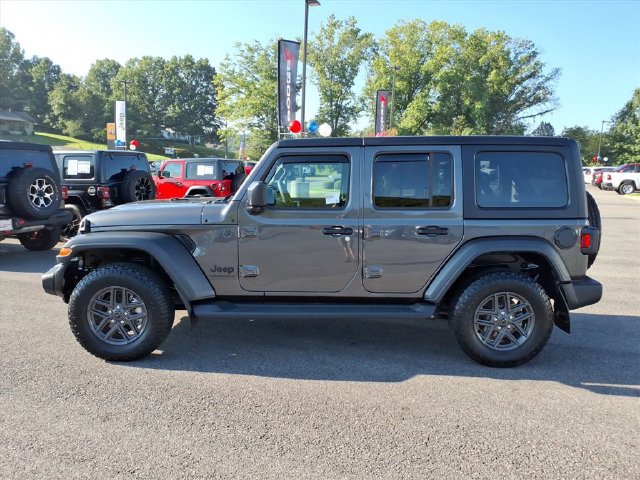 Used 2026 Jeep Wrangler Unlimited Sport AWD/4WD image 10