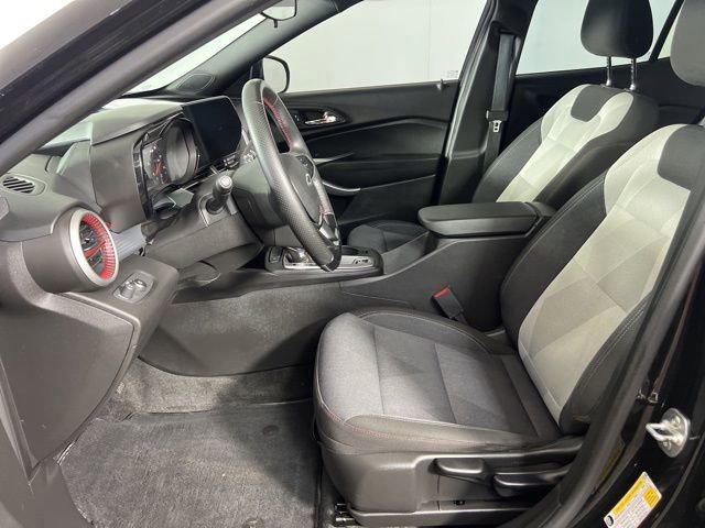 Used 2024 Chevrolet Trax RS image 10