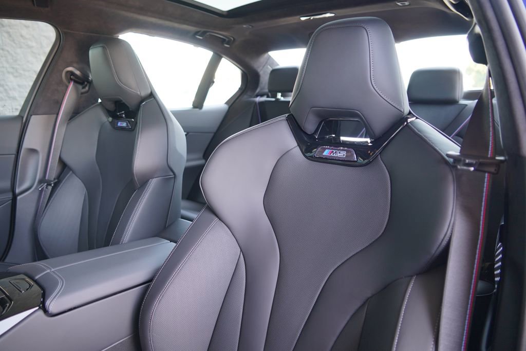 New 2026 BMW M5 w/ Executive Package AWD/4WD image 13
