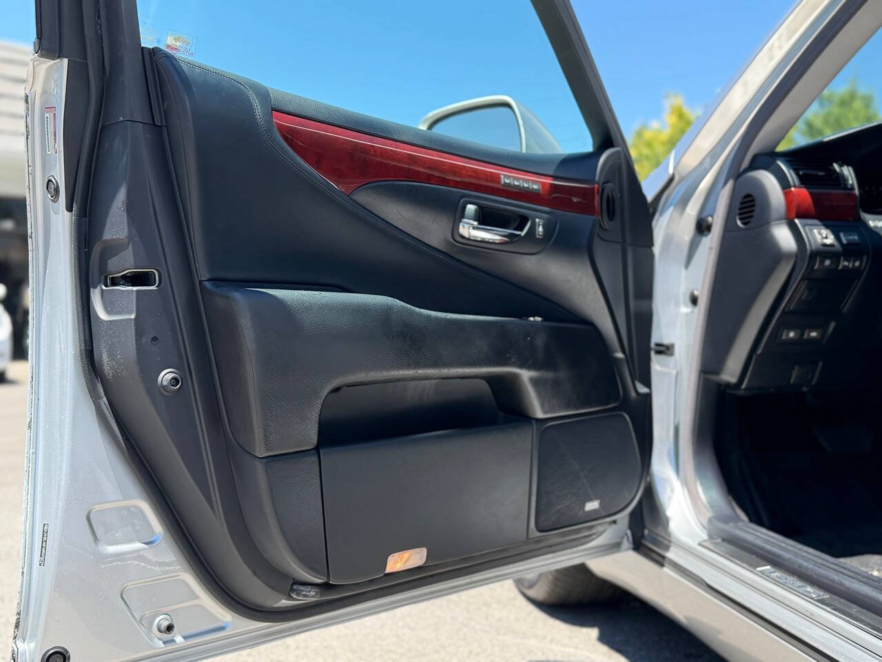 Used 2008 Lexus LS 460 RWD image 53