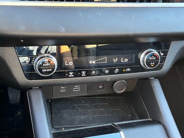 Used 2024 Mitsubishi Outlander SE image 30