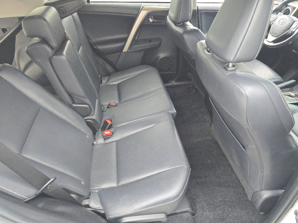 Used 2013 Toyota RAV4 Limited AWD/4WD image 16