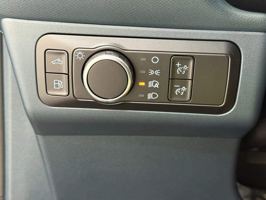 New 2025 Ford Maverick XL image 29