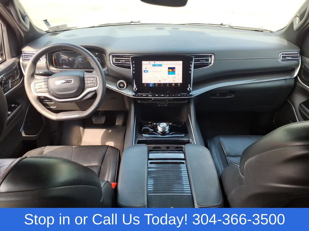 Used 2022 Jeep Wagoneer Series I AWD/4WD image 17