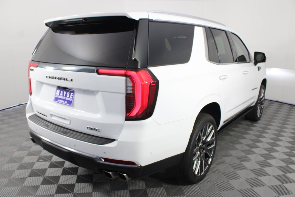 Used 2026 GMC Yukon Denali Ultimate w/ LPO, Illumination Package AWD/4WD image 8