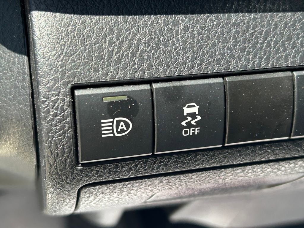 Used 2024 Toyota Camry XSE FWD image 22