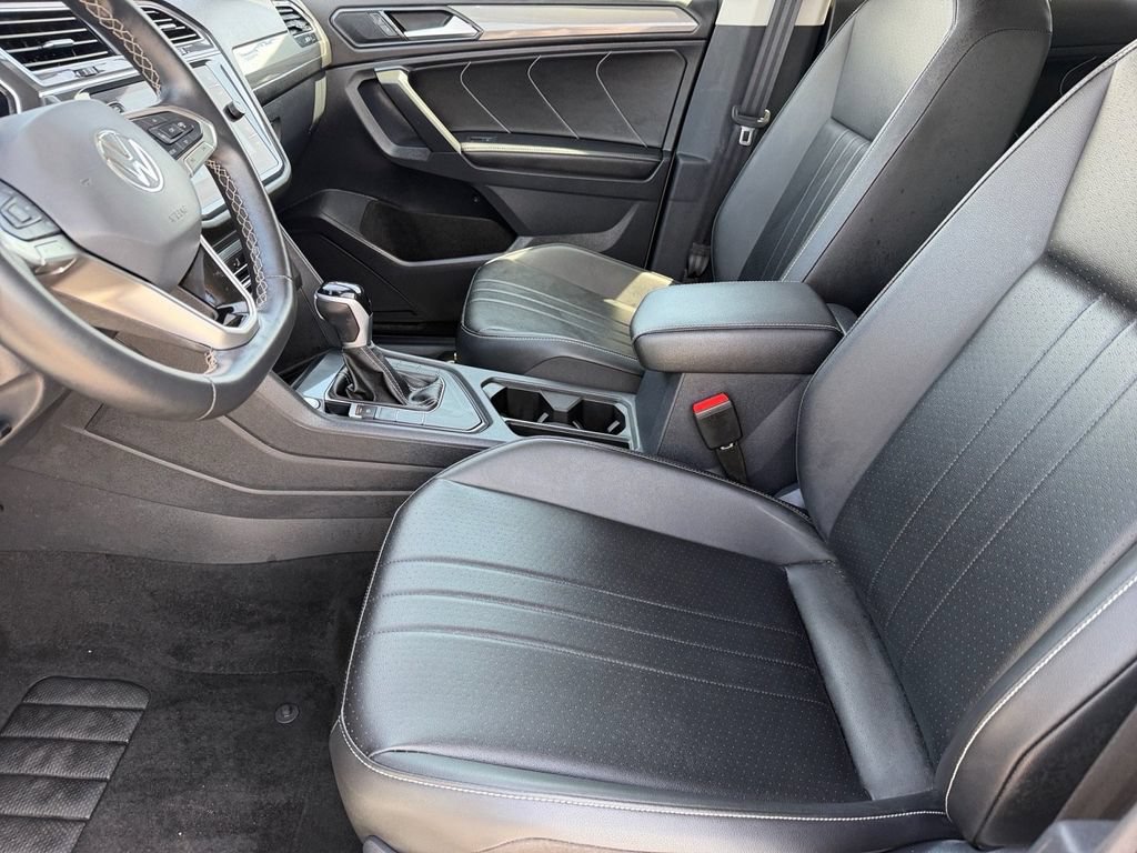 Used 2024 Volkswagen Tiguan SE FWD image 10