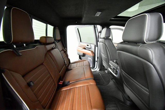 Used 2024 GMC Sierra 3500 Denali Ultimate image 24