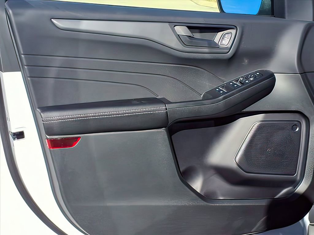 New 2026 Ford Escape Active image 18