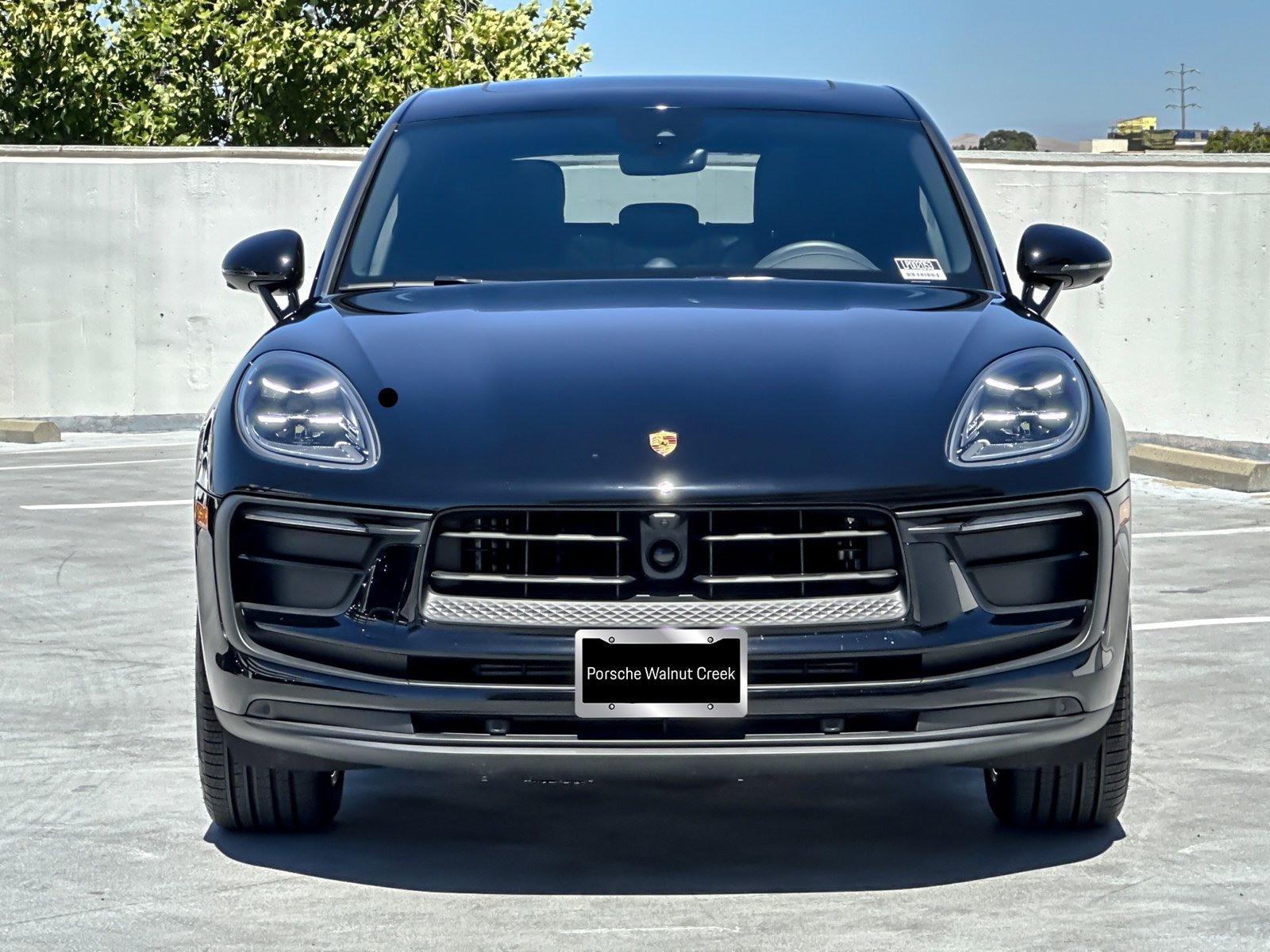 Certified 2026 Porsche Macan AWD/4WD image 12