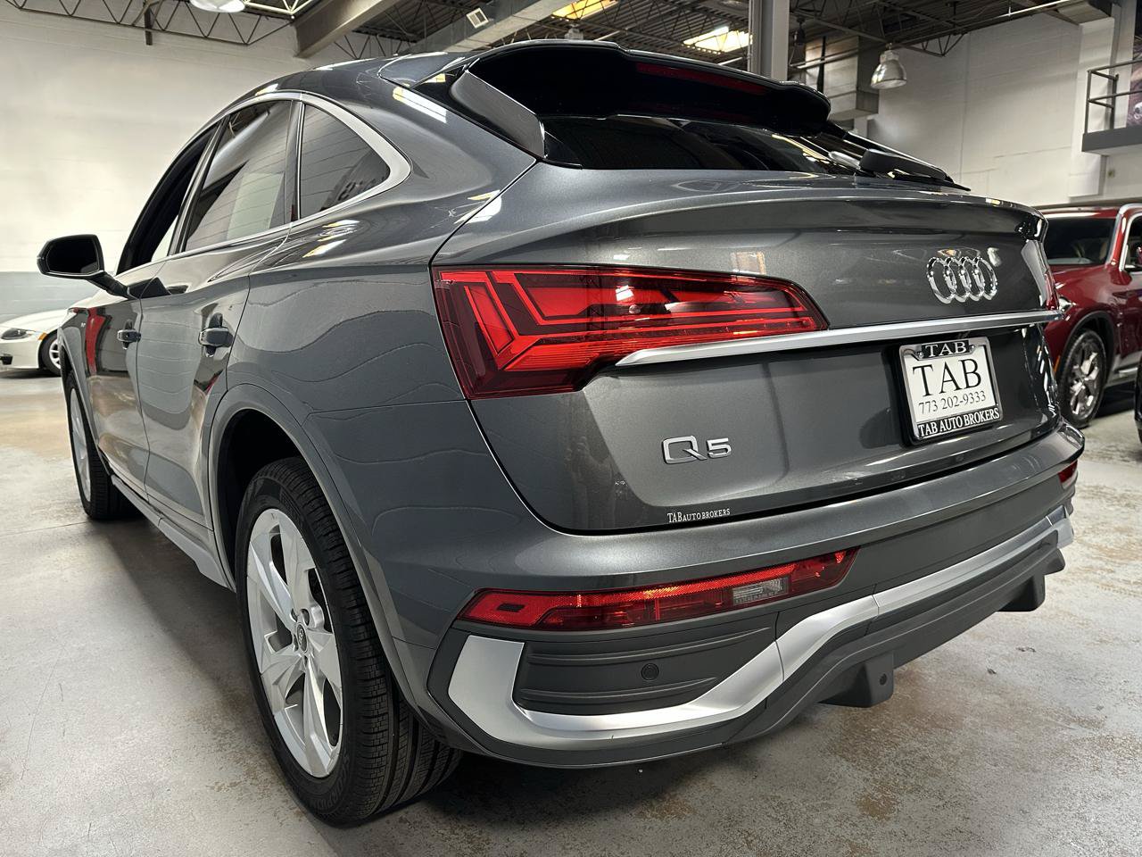 Used 2024 Audi Q5 Premium Plus Sportback w/ Premium Plus Package AWD/4WD image 5
