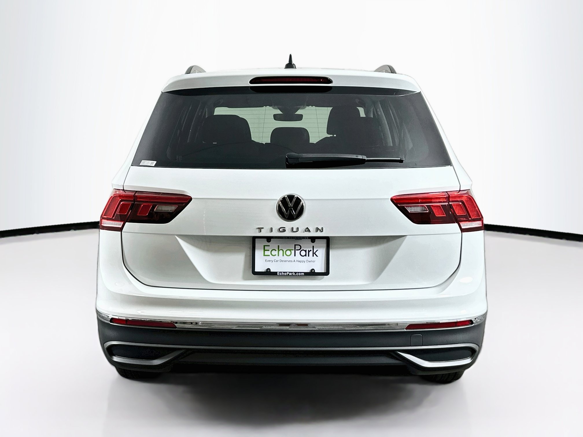 Used 2023 Volkswagen Tiguan S w/ Driver Assistance Package FWD image 7