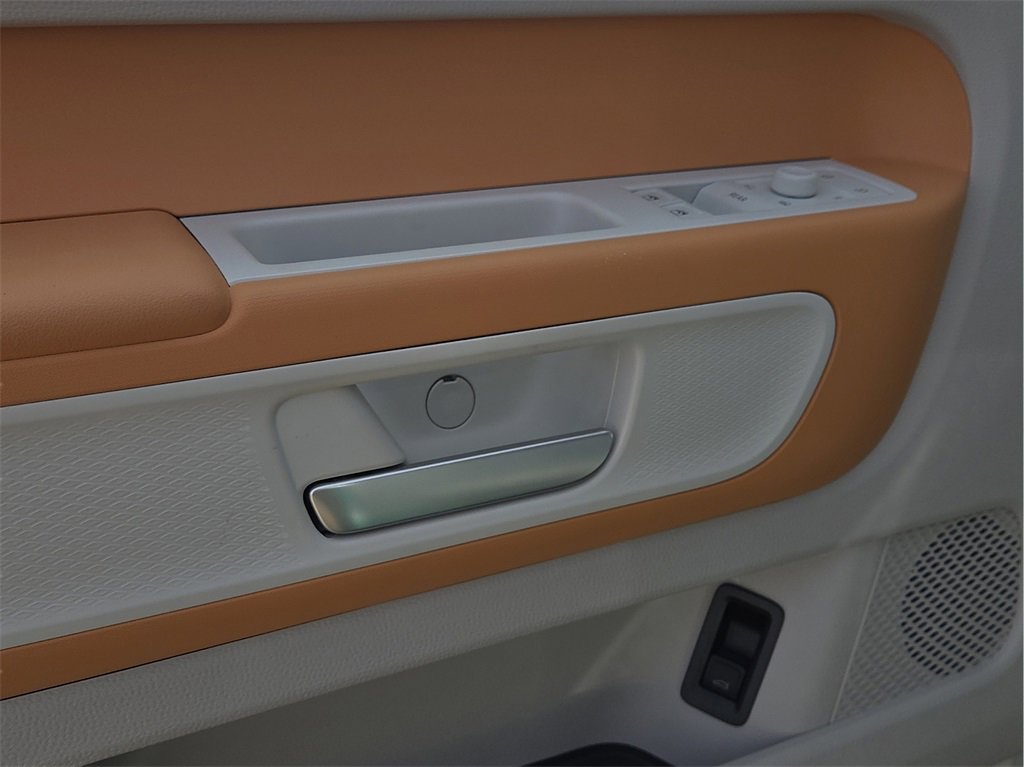 New 2025 Volkswagen ID. Buzz 1st Edition image 16