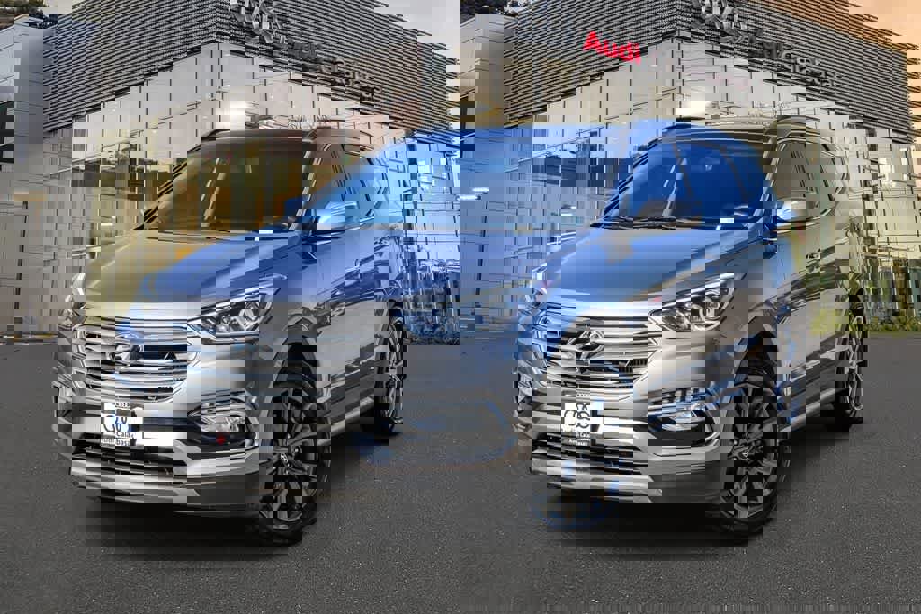 Used 2018 Hyundai Santa Fe Sport image 1