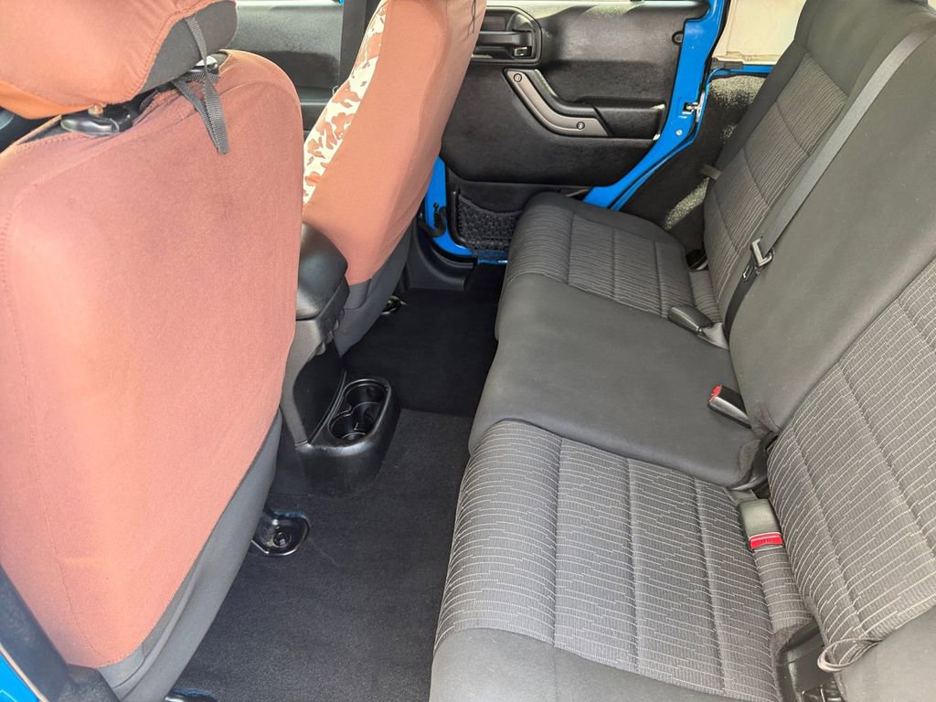 Used 2012 Jeep Wrangler Unlimited Sport AWD/4WD image 11
