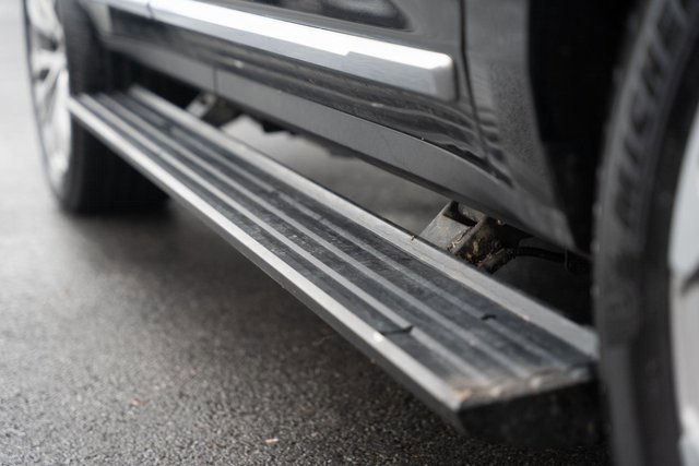 Used 2021 GMC Yukon Denali w/ Denali Premium Package image 24