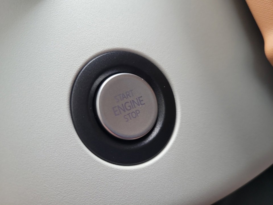 New 2025 Volkswagen ID. Buzz Pro S Plus image 20