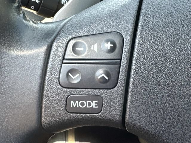Used 2010 Lexus IS 250C w/ Luxury Pkg RWD image 26