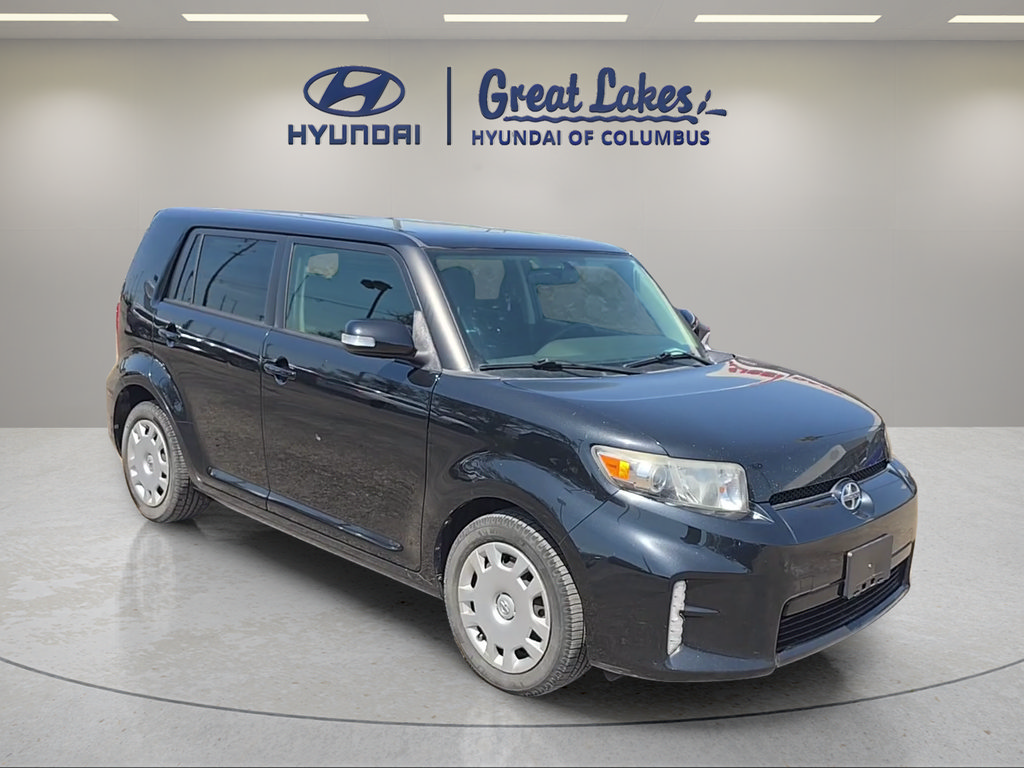 Used 2015 Scion xB FWD image 7