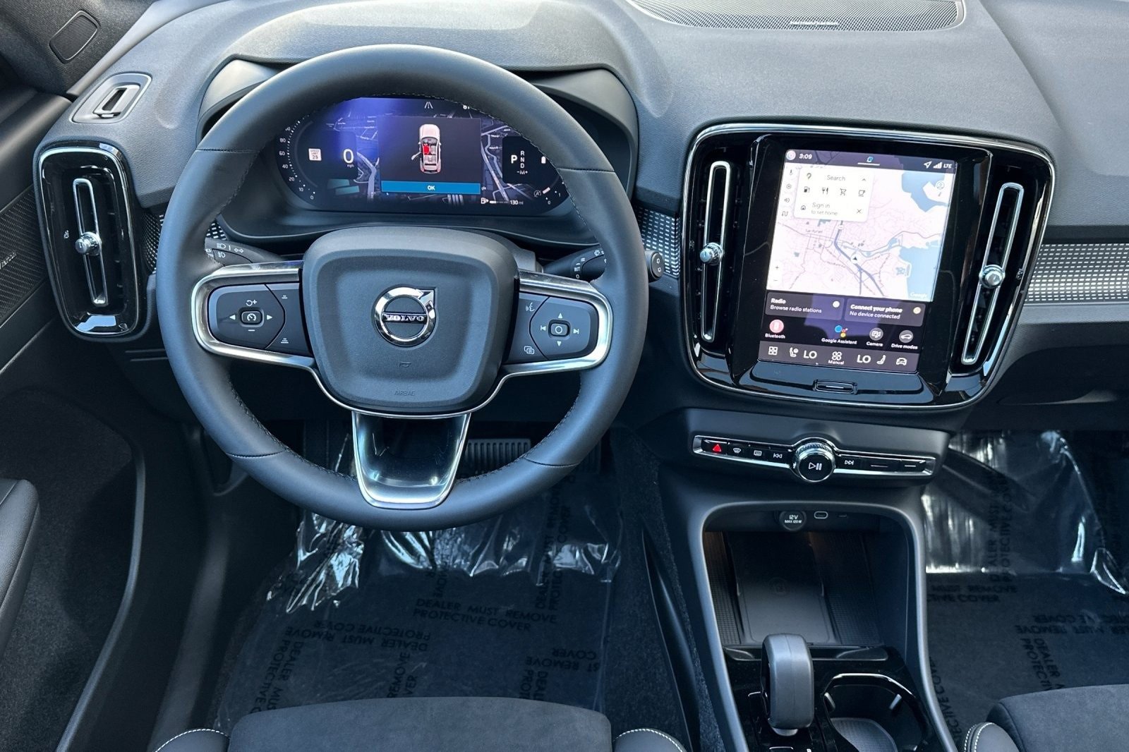 New 2026 Volvo XC40 B5 Ultra w/ Protection Package Premier image 16